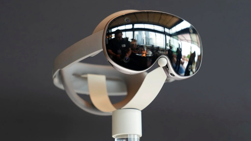 4 lý do khiến Galaxy XR đủ sức đối đầu Apple Vision Pro