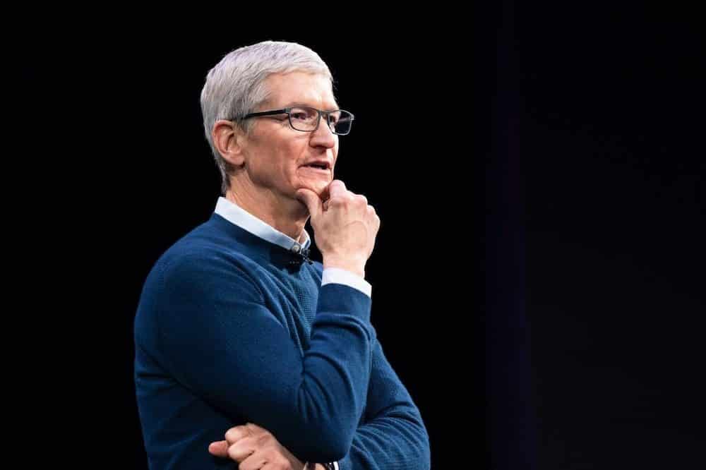 Tim Cook là CEO được trả lương cao thứ hai tại Mỹ năm 2019