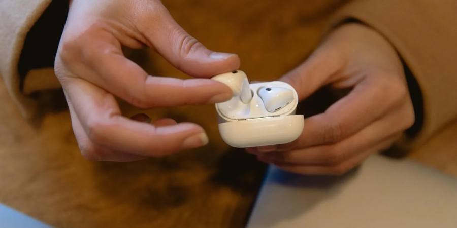 AirPods sạc bao lâu thì đầy? Sử dụng bao lâu thì hết pin?