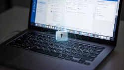 Mac và iPhone cũ sẽ bị khóa quyền sửa Office từ Tháng 7-2026
