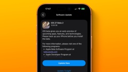 Apple tung iOS 27 Beta 2: Khắc phục nóng máy, tăng sức mạnh AI