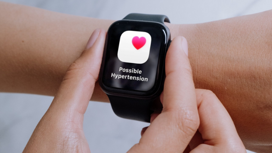 Apple Watch bổ sung cảnh báo huyết áp trên watchOS 26