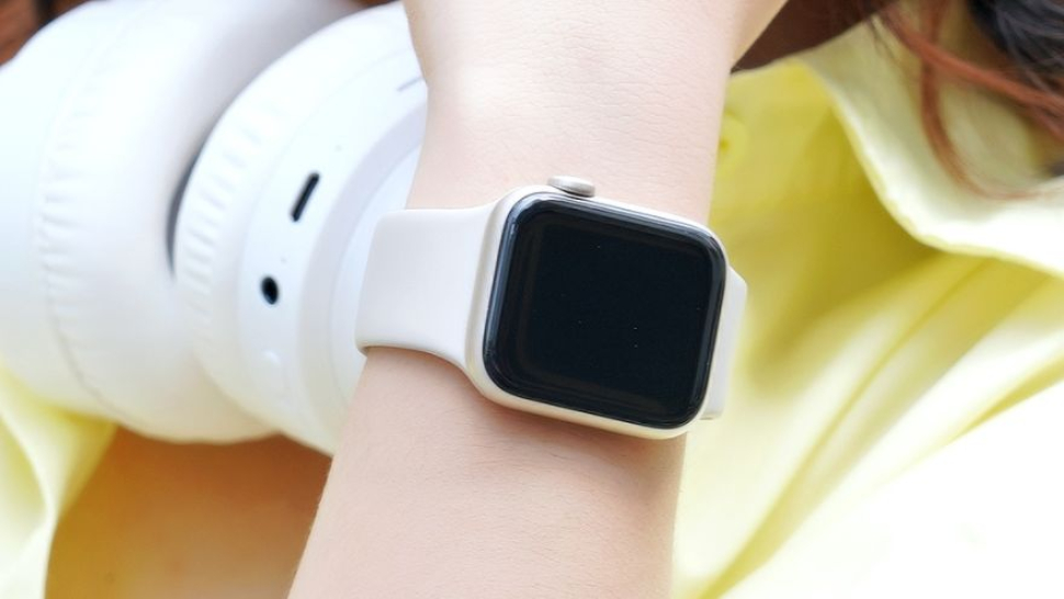 Apple Watch SE 2023: Phiên bản smartwatch giá rẻ đáng mua
