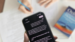 Bí kíp học từ vựng nhớ lâu với ChatGPT trên iPhone