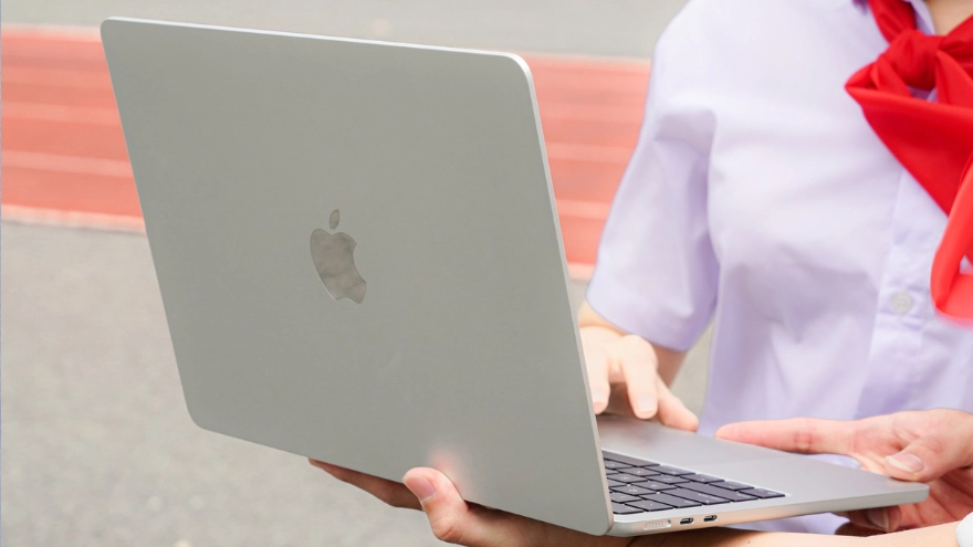 Các tính năng của macOS 26 ăn đứt laptop Windows