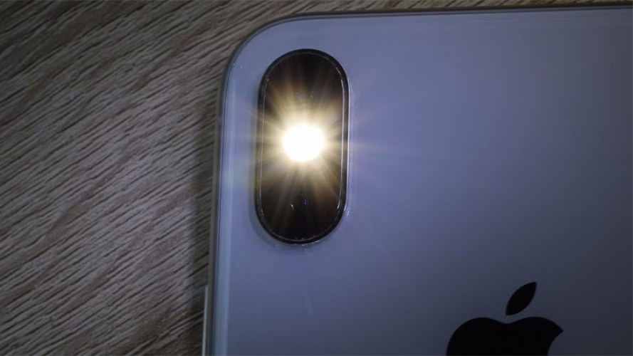 Sửa lỗi iPhone 4, 4S mất đèn Flash khi chụp màn hình
