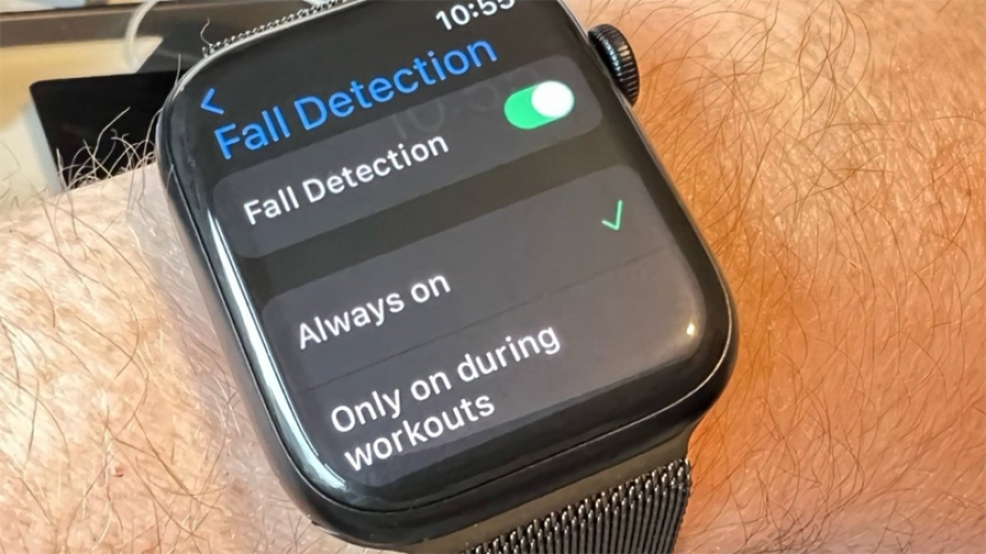 Cách bật tính năng Phát hiện té ngã (Fall Detection) trên Apple Watch cực hữu ích trong watchOS 8