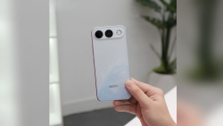 Trên tay OPPO A7 Pro 5G: Pin khủng 8000mAh, bền bỉ IP68 IP69K