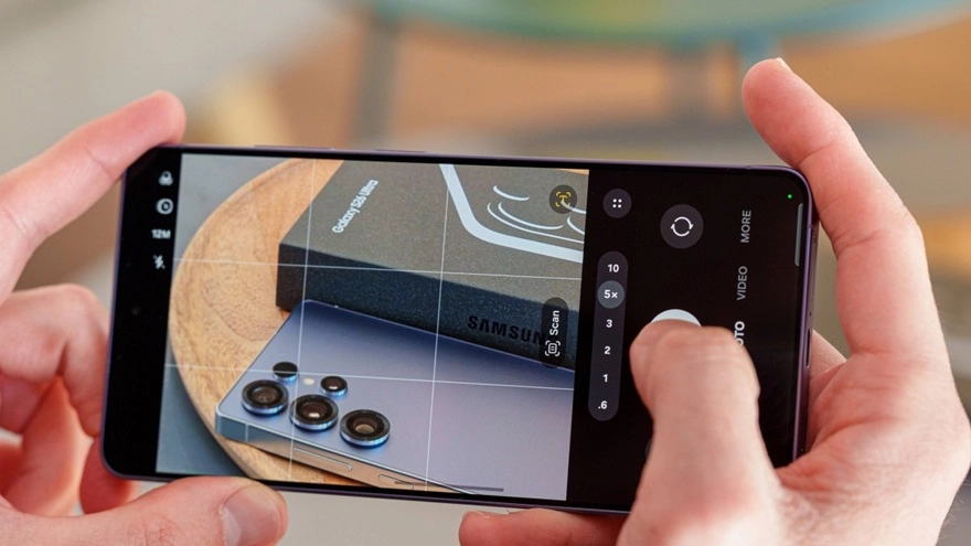 Galaxy S25 sắp có tính năng camera xịn của Galaxy S26!