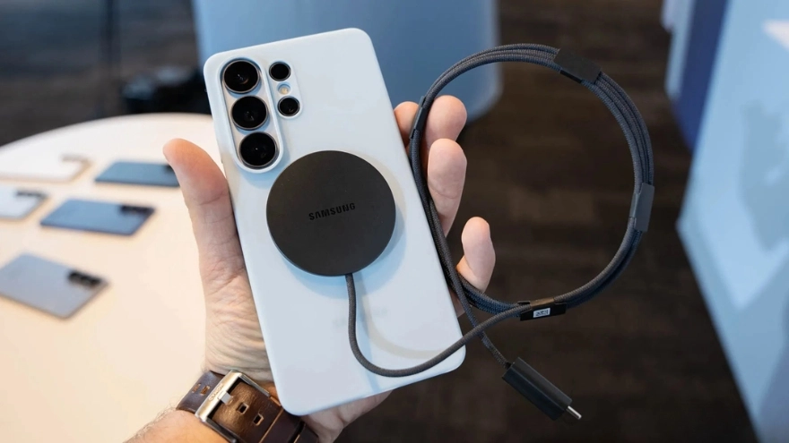 Galaxy S26 Ultra: Bí mật nâng cấp sạc không dây được hé lộ