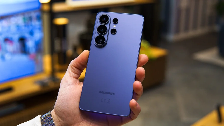 Galaxy S27 Ultra rò rỉ pin 12.000mAh: Cú hích từ Samsung!