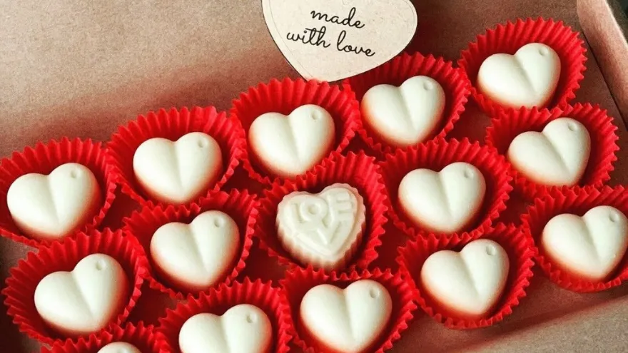 Gợi ý quà tặng Valentine Trắng để hồi đáp tình yêu