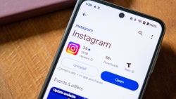 Google chỉ đích danh Instagram làm tụt pin Android