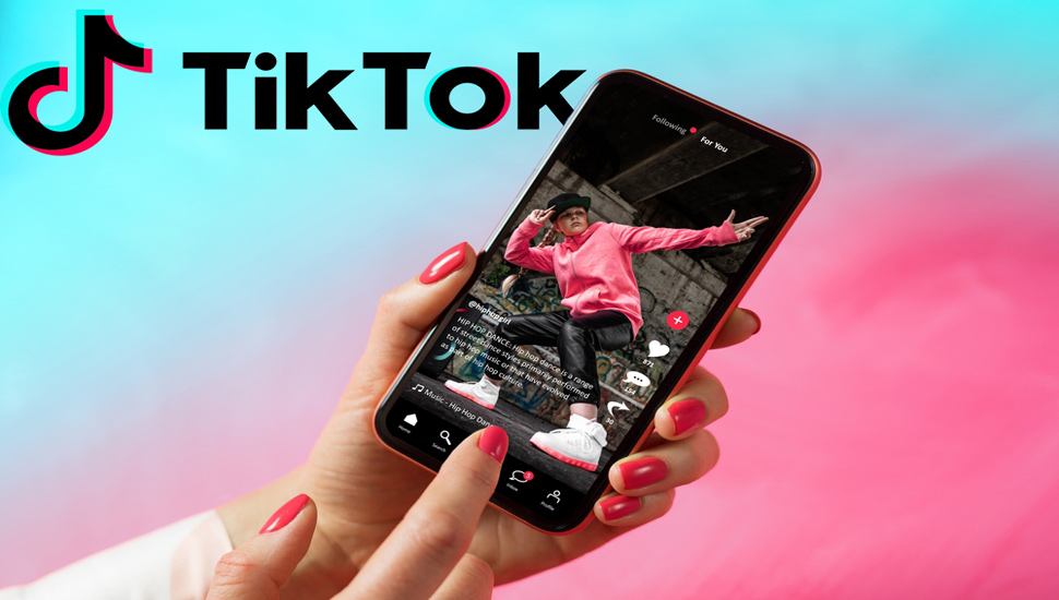 Cách bật Tự động cuộn trên TikTok giúp lướt video không cần dùng tay