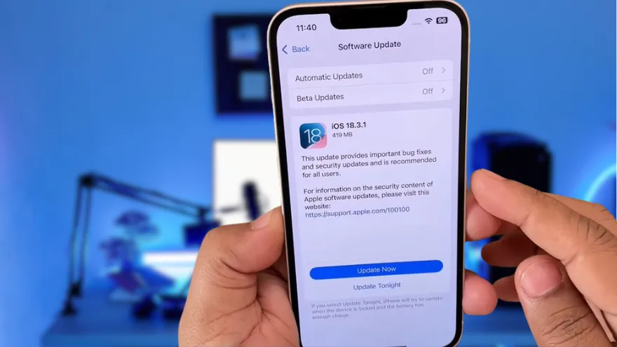 iPhone 13 có nên cập nhật iOS 18.3.1 ngay?