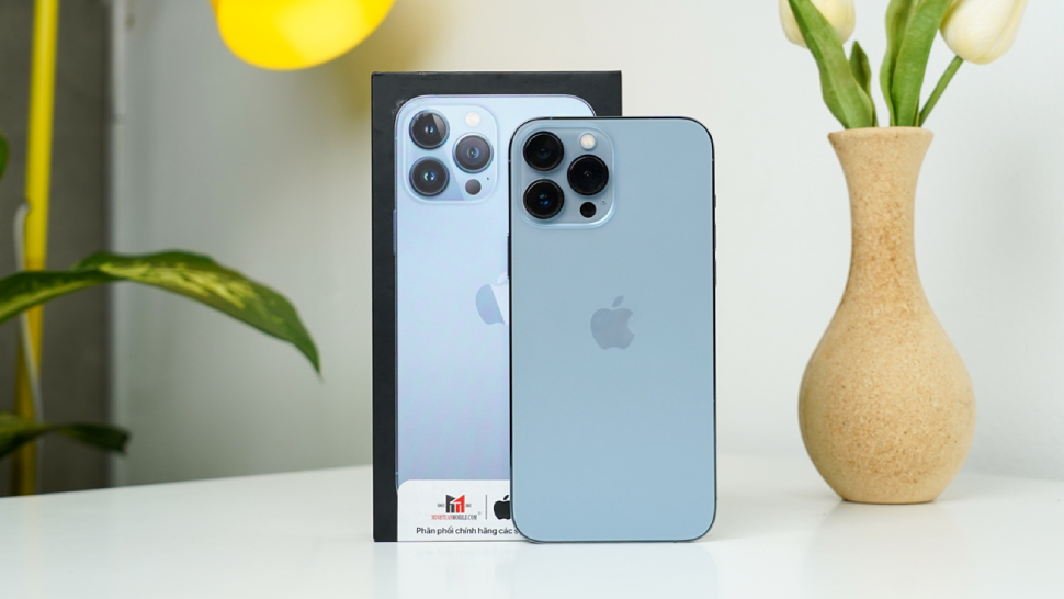 Lựa chọn iPhone 13 Pro Max Blue cho mệnh Thủy và Mộc