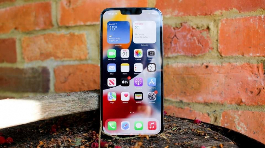 iPhone màn hình lớn - Bước đi khôn ngoan của Apple sau khi 