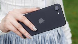 Top 10 iPhone nhỏ gọn, dễ cầm đáng mua nhất hiện nay