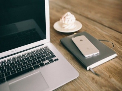 Dùng iPhone làm chuột cho Macbook, bạn có tin?