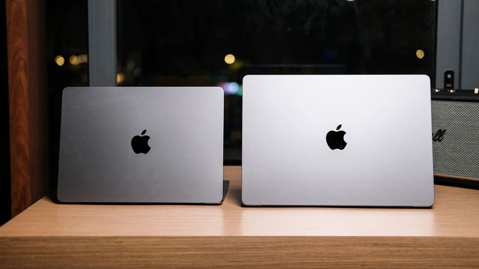 MacBook Air 15 inch vừa ra mắt đã bị 