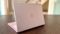 Tổng hợp các dòng MacBook màu hồng ưa chuộng nhất hiện nay