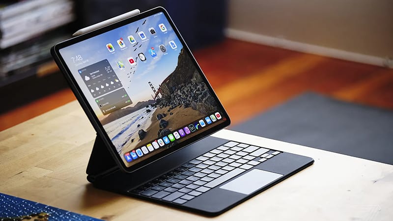 iPad Pro 12.9 inch 2021 không tương thích với Magic Keyboard
