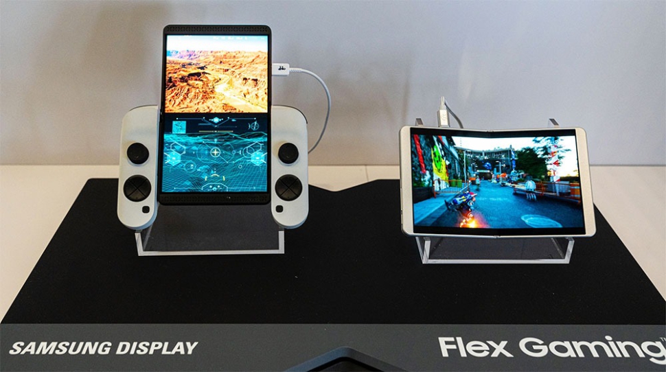 MWC 2025: Samsung trình làng máy chơi game gập Flex Gaming