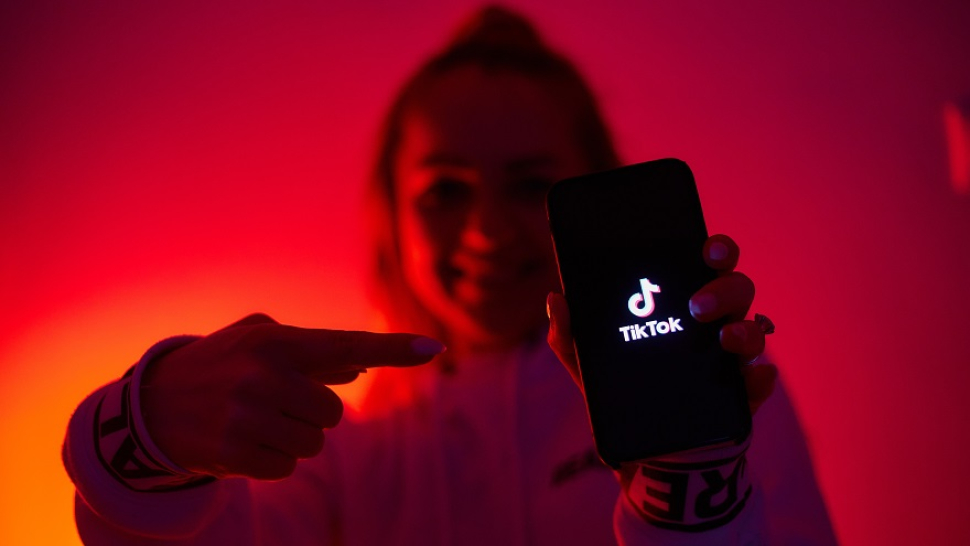 TikTok cho phép lưu nhạc qua Apple Music và Spotify