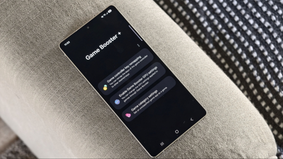Samsung Game Booster + bổ sung Aim Assist cho One UI 8