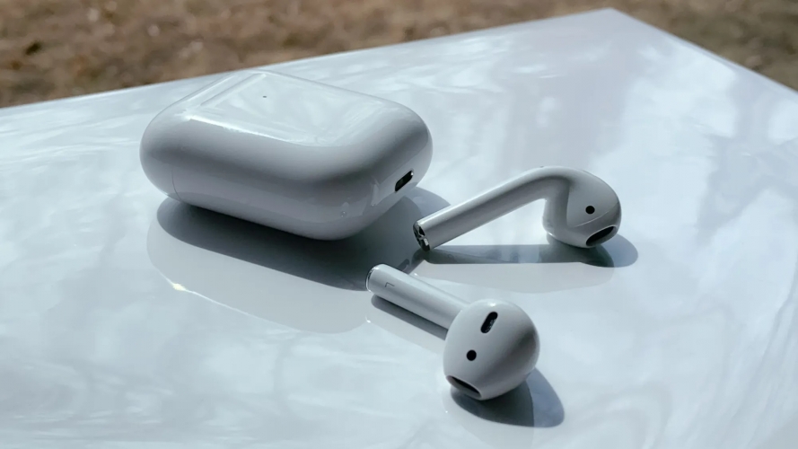 Tại sao bạn nên và không nên mua AirPods 2 vào năm 2022?