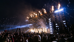 Đi Concert cần chuẩn bị gì? Top 12 món Fan không nên quên