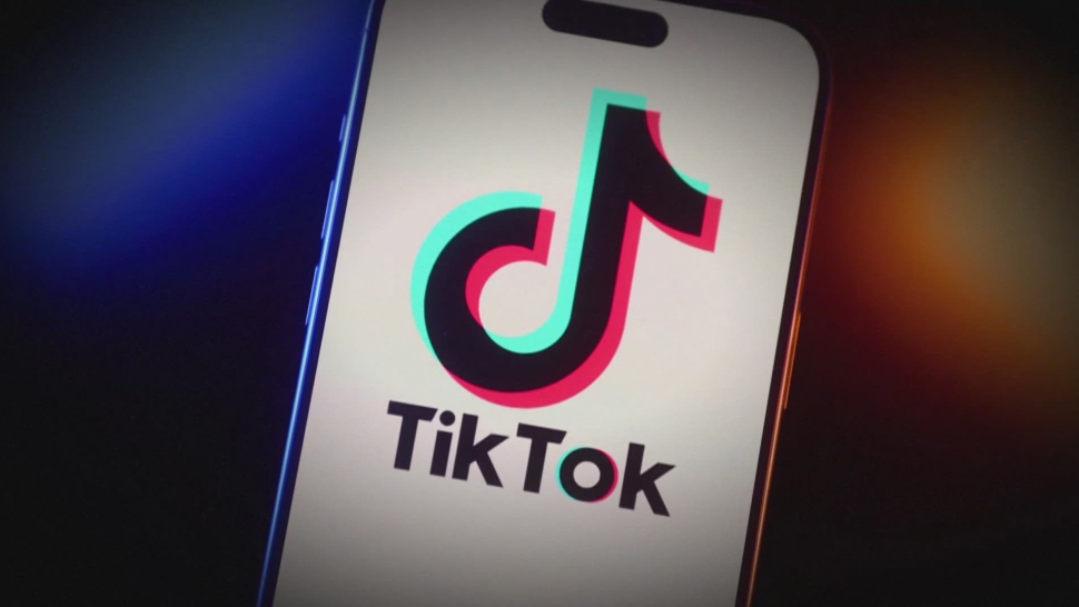 TikTok chính thức trở lại chỉ sau 12 giờ dính lệnh cấm