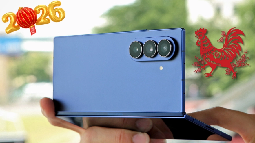 Tuổi Dậu 2026 mua điện thoại màu gì để tiền không 