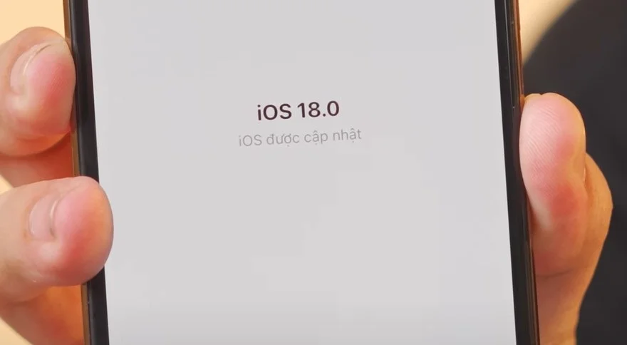 iOS 18 trên iPhone XS Max: Hiệu năng cao nhưng siêu hot