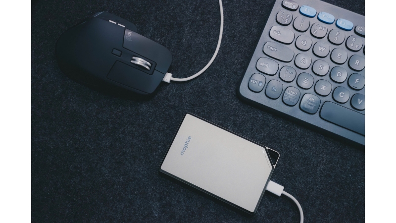 Pin sạc dự phòng Mophie Essentials Snap+ 10.000 mAh Metallic-401116530-15